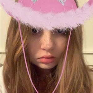 Meet your Posher, Isabelle